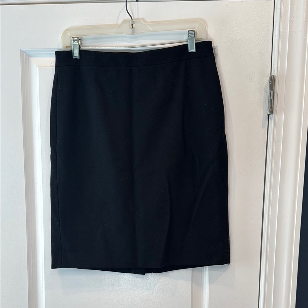 J.Crew "the pencil skirt" - size 6